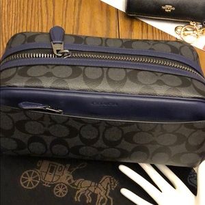 coach men's travel kit